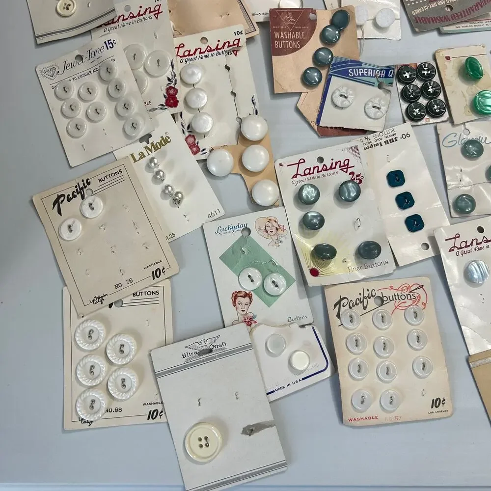 Vintage and Antique‎ Plastic Button Lot
